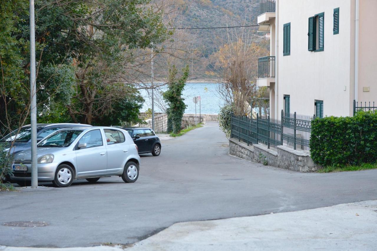 Stone House Dobrota,Free Private Parking Villa Kotor Exterior photo